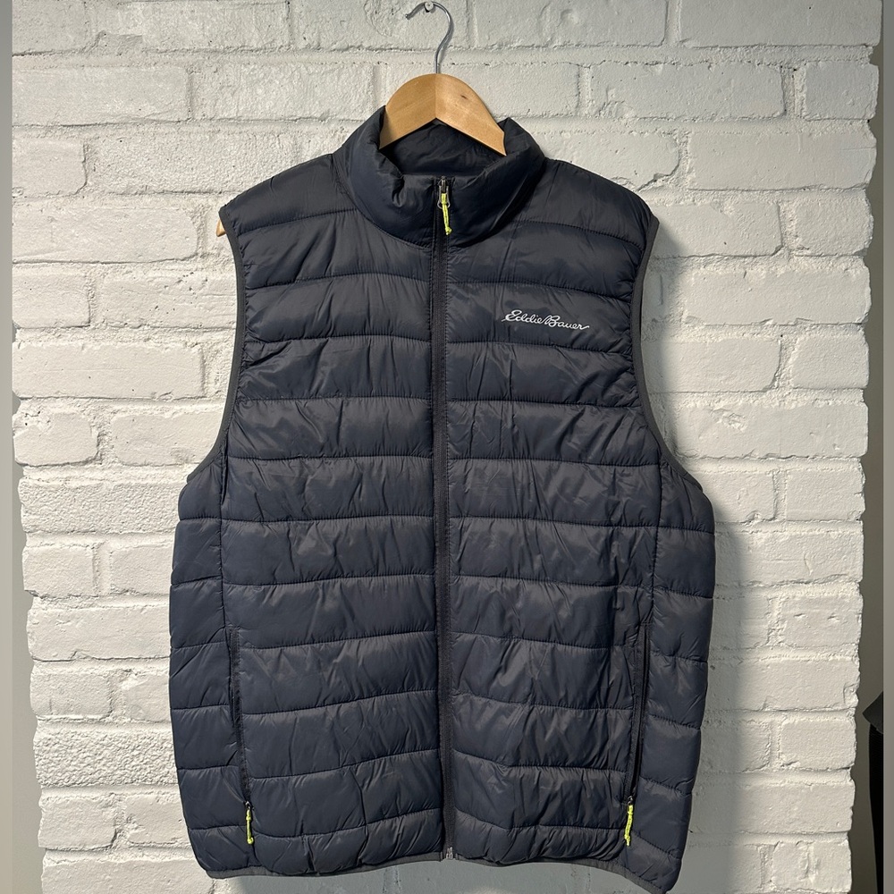 Eddie Bauer Men's Dark Gray Quilted Vest